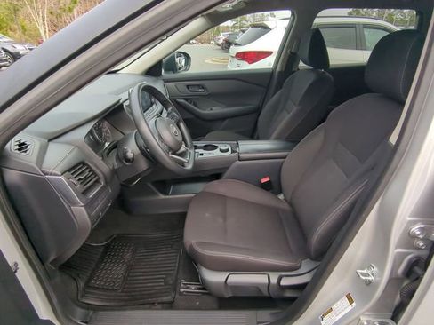 Used 2024 Nissan Rogue S image 23