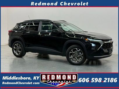 Used 2025 Chevrolet Trax LT w/ LT Convenience Package