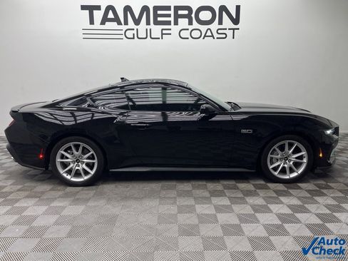 Used 2024 Ford Mustang GT Premium image 4