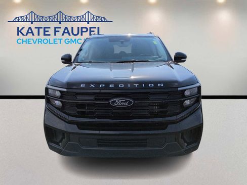 New 2025 Ford Expedition Max Active image 2