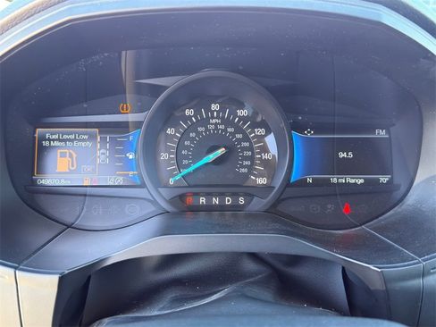 Used 2024 Ford Edge SEL image 17