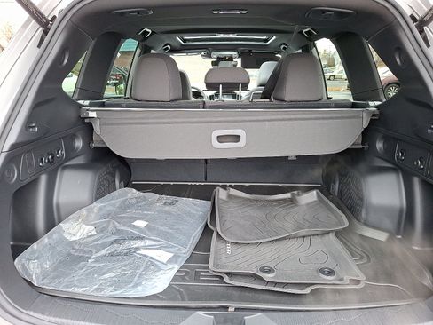 Certified 2025 Subaru Forester Premium w/ Convenience Package #1 image 28