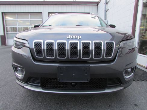 Used 2022 Jeep Cherokee Limited AWD/4WD image 2