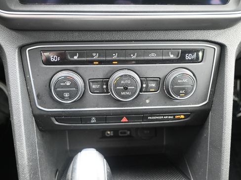 Used 2018 Volkswagen Atlas SE image 11