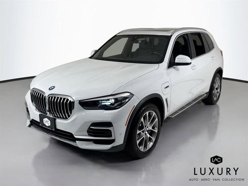 Used 2023 BMW X5 xDrive45e w/ Climate Comfort Package AWD/4WD image 4