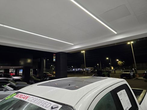 Used 2024 Nissan Titan Platinum Reserve w/ Moonroof Package image 19