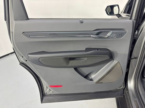 Used 2024 Kia EV9 GT-Line image 48