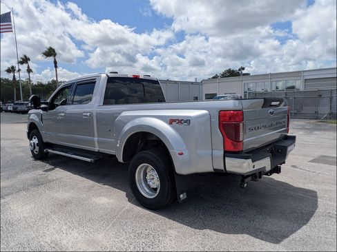 Used 2020 Ford F350 Lariat w/ Lariat Value Package AWD/4WD image 7