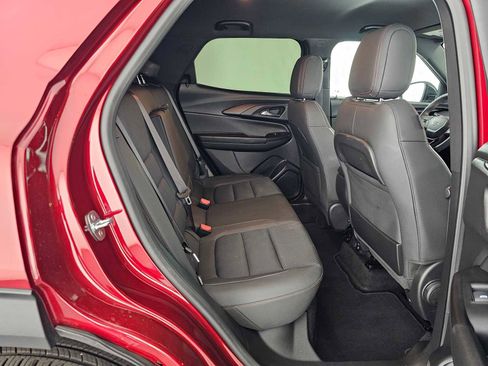 Used 2023 Chevrolet TrailBlazer RS w/ Convenience Package image 12