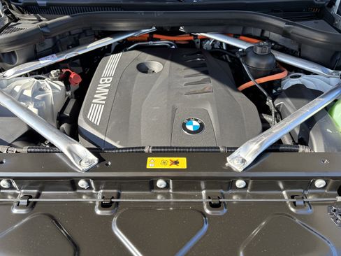 Used 2026 BMW X5 xDrive50e w/ Executive Package image 36