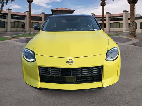 Used 2023 Nissan Z Performance w/ Floor Mat Package (L93) image 3