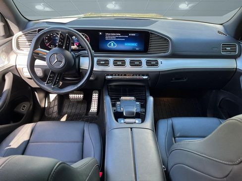Used 2024 Mercedes-Benz GLS 450 4MATIC image 7