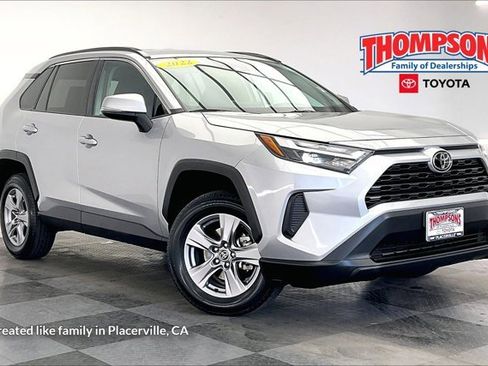 Used 2022 Toyota RAV4 XLE image 1