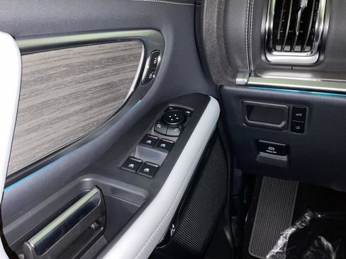 New 2027 Ford Expedition Platinum w/ Driver's Package RWD image 22