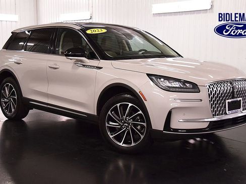 Used 2023 Lincoln Corsair AWD w/ Equipment Group 101A image 1