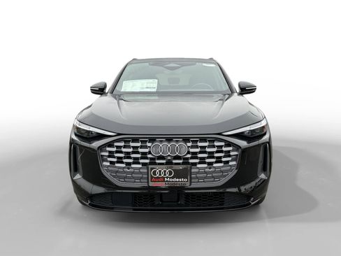 New 2025 Audi Q5 Prestige image 8