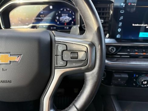 Used 2022 Chevrolet Silverado 1500 LTZ w/ LTZ Convenience Package II AWD/4WD image 16