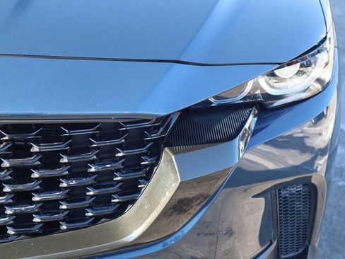 Used 2025 MAZDA CX-50 AWD 2.5 Hybrid w/ Premium Pkg image 10