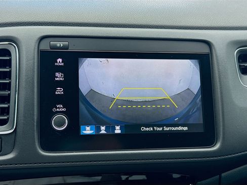 Used 2019 Honda HR-V EX image 10