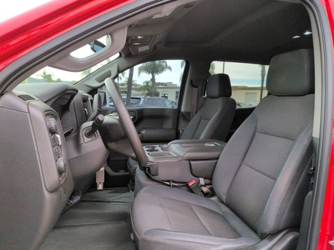 Used 2019 Chevrolet Silverado 1500 Custom Trail Boss w/ Custom Convenience Package image 16