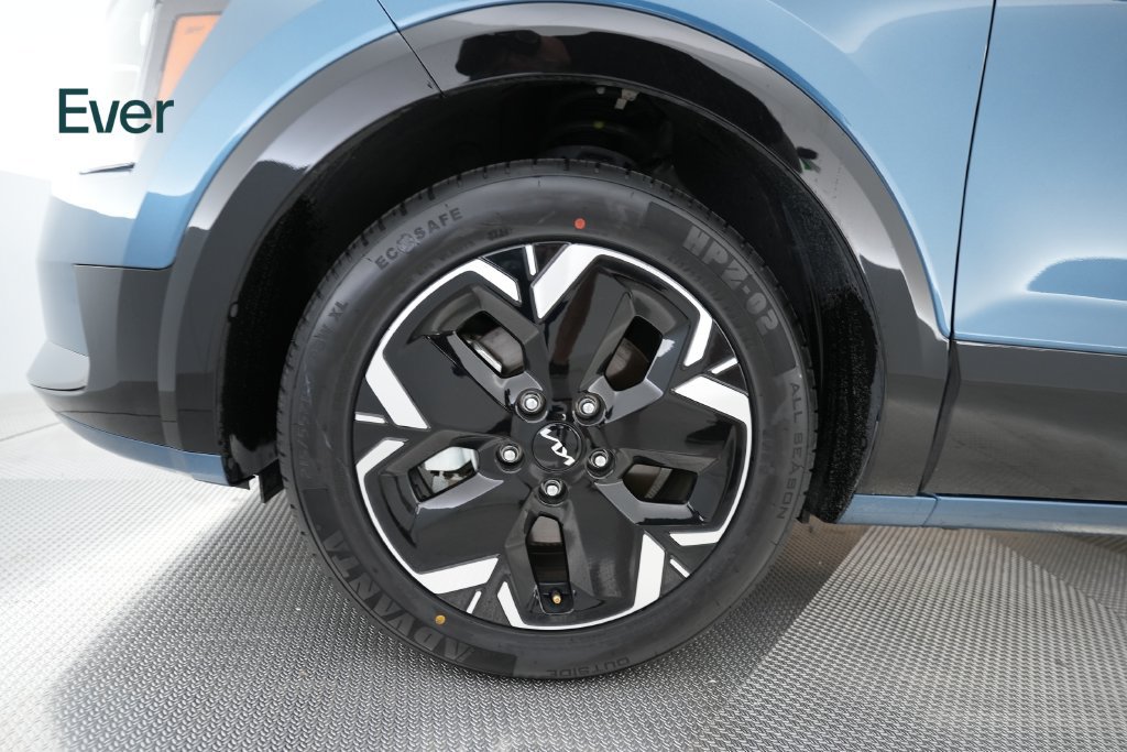 Used 2024 Kia Niro Wind FWD image 19
