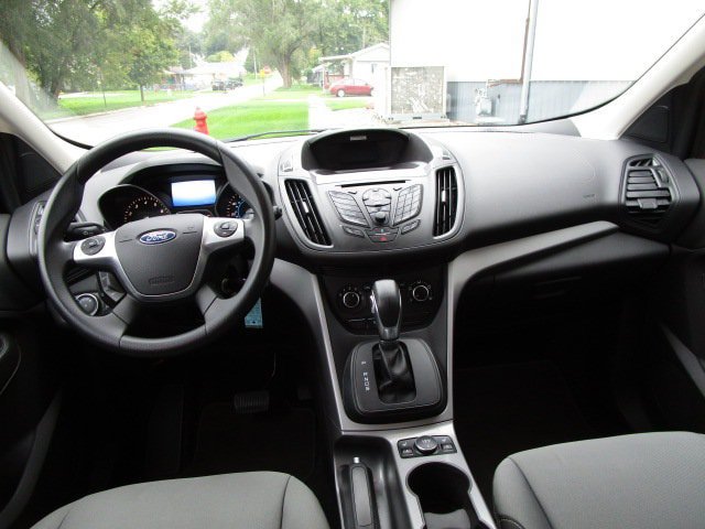 Used 2016 Ford Escape SE w/ SE Cold Weather Package AWD/4WD image 11