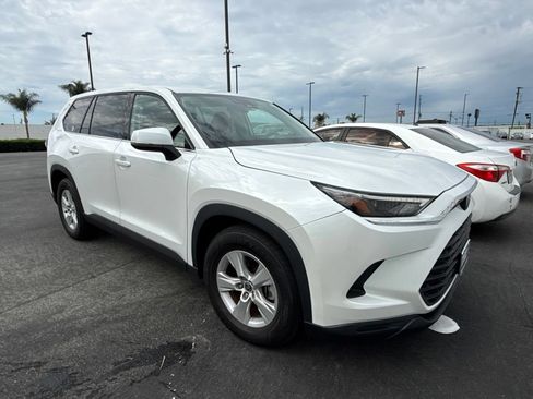 Certified 2025 Toyota Grand Highlander FWD image 1