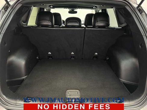 Used 2023 Jeep Compass Limited image 16