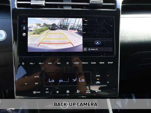 Used 2024 Hyundai Santa Cruz SEL w/ Activity Package image 6