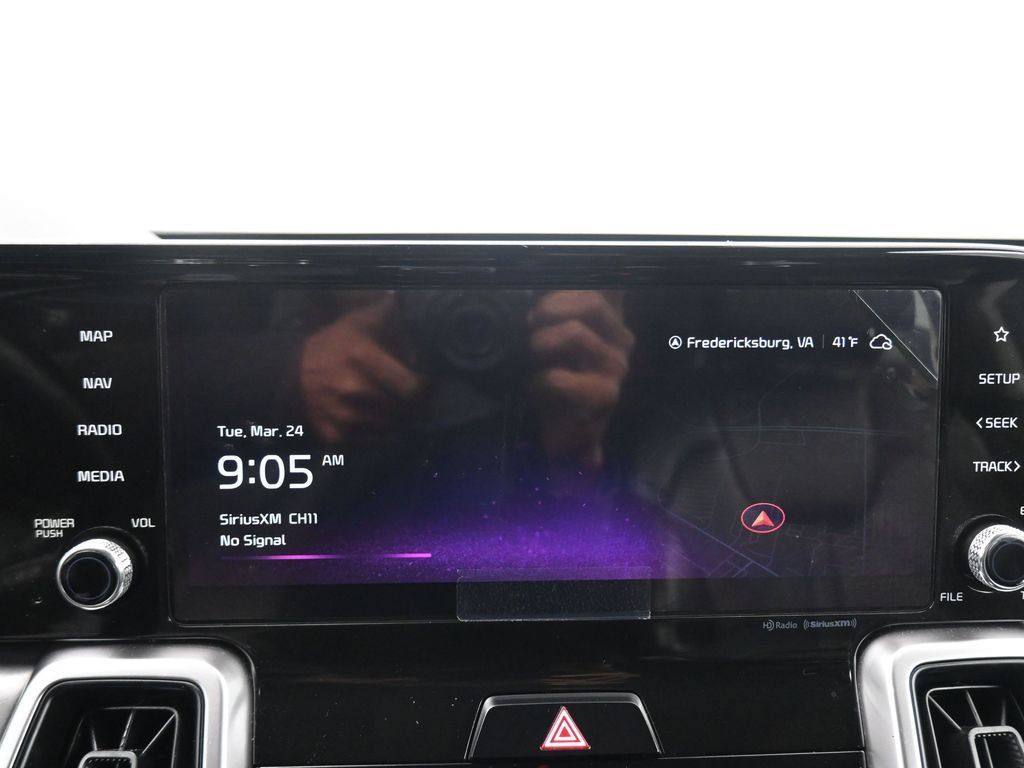 Used 2023 Kia Sorento S FWD image 16