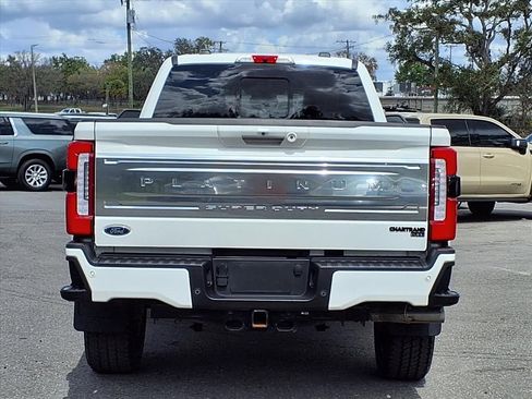 Used 2024 Ford F250 Platinum image 6