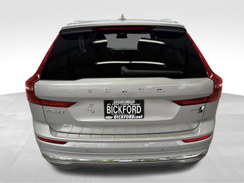 Used 2023 Volvo XC60 B5 Ultimate w/ Climate Package AWD/4WD image 6