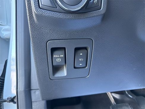 Used 2021 Ford Expedition Limited image 19