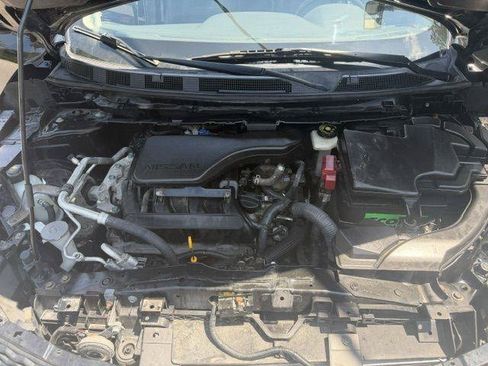 Used 2018 Nissan Rogue Sport SL w/ SL Premium Package FWD image 8