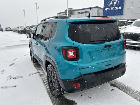 Used 2022 Jeep Renegade Altitude w/ Convenience Group image 10