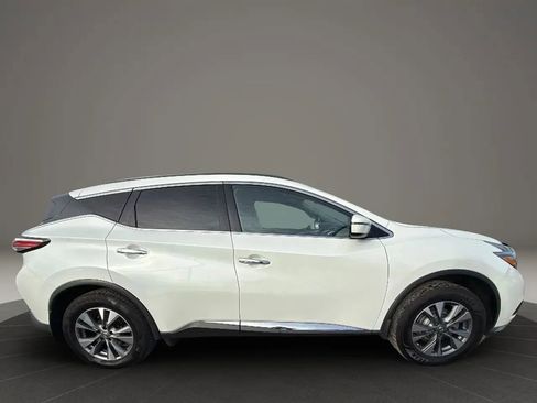 Used 2018 Nissan Murano SV image 4
