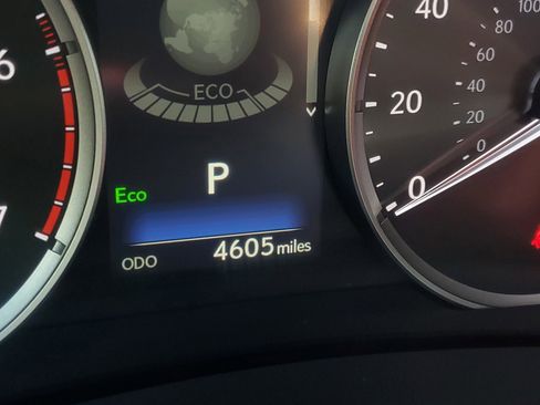 Used 2025 Lexus IS 300 w/ Premium Package RWD image 28