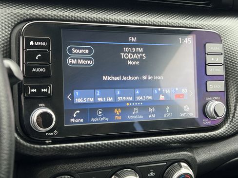 Used 2023 Nissan Kicks SV image 18