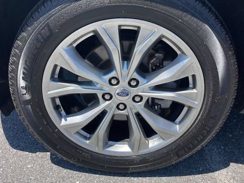 Used 2020 Ford Explorer XLT w/ Equipment Group 202A AWD/4WD image 6