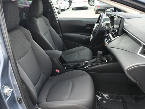 Used 2022 Toyota Corolla LE FWD image 15
