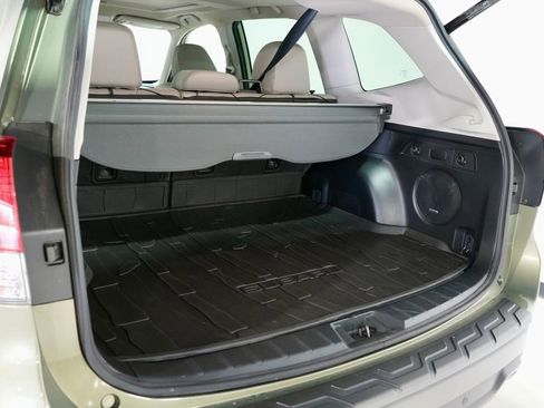 Used 2020 Subaru Forester Limited w/ Popular Package #3 image 10