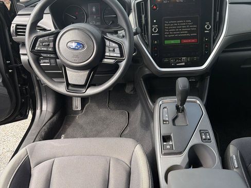 Used 2025 Subaru Crosstrek 2.5i Premium AWD/4WD image 18
