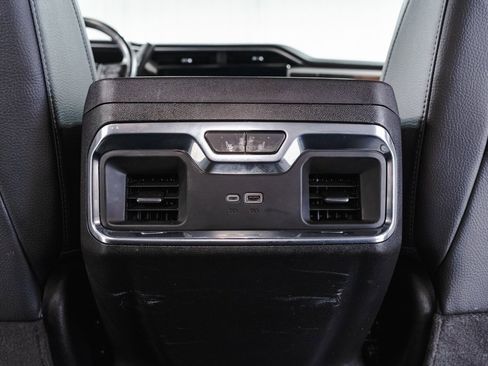 Used 2024 GMC Sierra 2500 Denali w/ Denali Reserve Package image 33