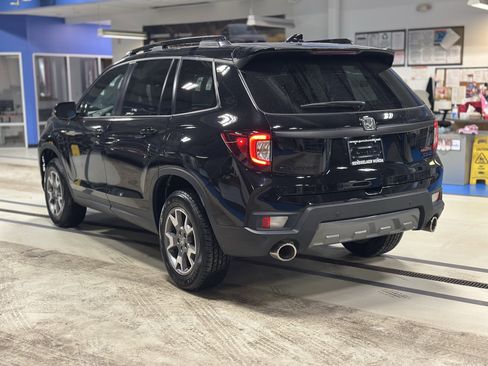 Used 2022 Honda Passport TrailSport image 7