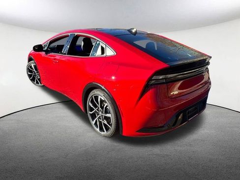 New 2026 Toyota Prius Plug-In Hybrid image 9