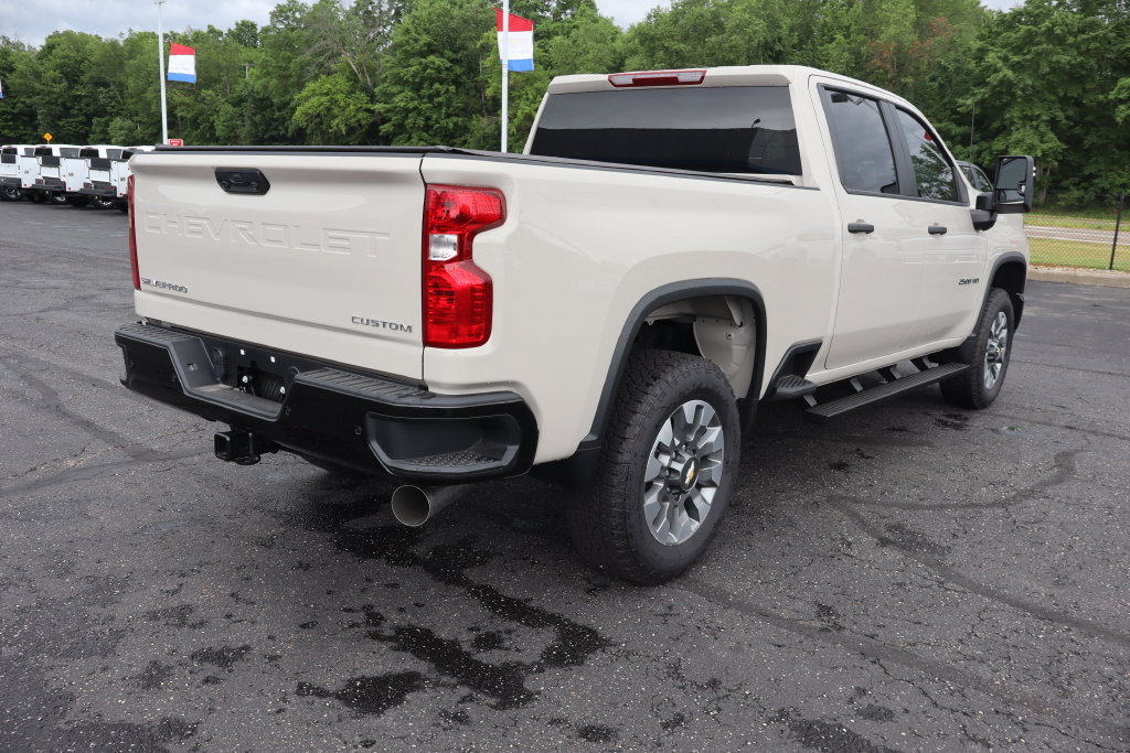 New 2026 Chevrolet Silverado 2500 Custom w/ Custom Value Package AWD/4WD image 23