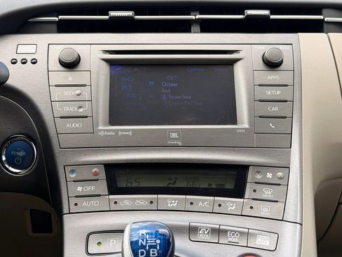 Used 2012 Toyota Prius Four image 23