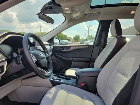 Certified 2026 Ford Escape Active w/ Cold Weather Package AWD/4WD image 18