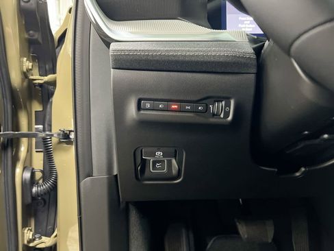 New 2026 Jeep Cherokee Laredo AWD/4WD image 18