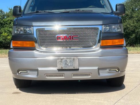 Used 2016 GMC Savana 2500 Extended image 5